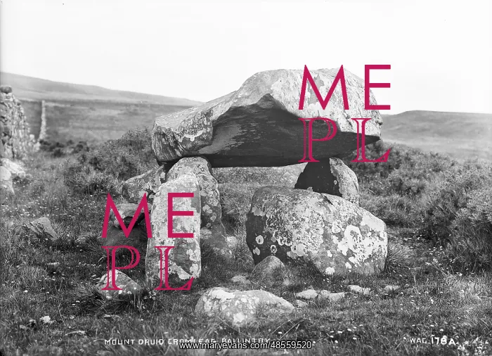 : Mount Druid Cromlech, Ballintoy : Mount Druid Cromlech, Ballintoy