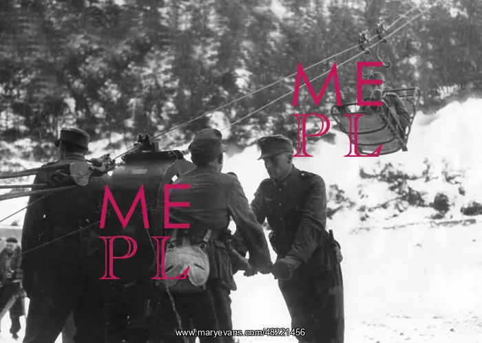 : Mountain infantry during an ecxercise, 1939 : Mountain infantry during an ecxercise, 1939