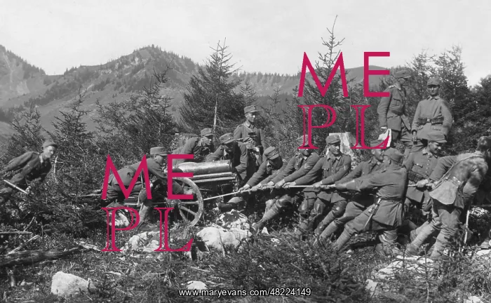: Mountain troops during an exercise in the mountains : Mountain troops during an exercise in the mountains