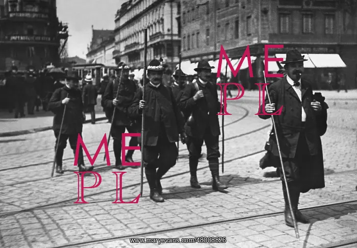 : Mountaineers in Munich, 1921 : Mountaineers in Munich, 1921