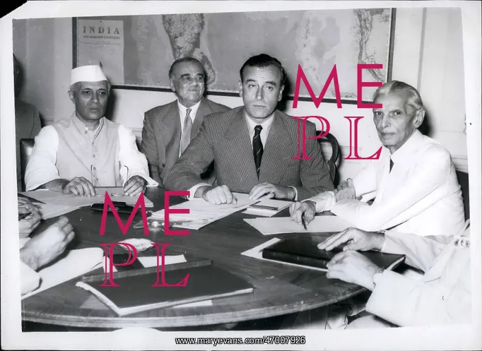 : Mountbatten with Nehru and Jinnah, India : Mountbatten with Nehru and Jinnah, India