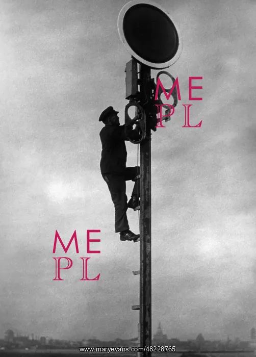 : Mounting a railroad signal in Germany, 1936 : Mounting a railroad signal in Germany, 1936
