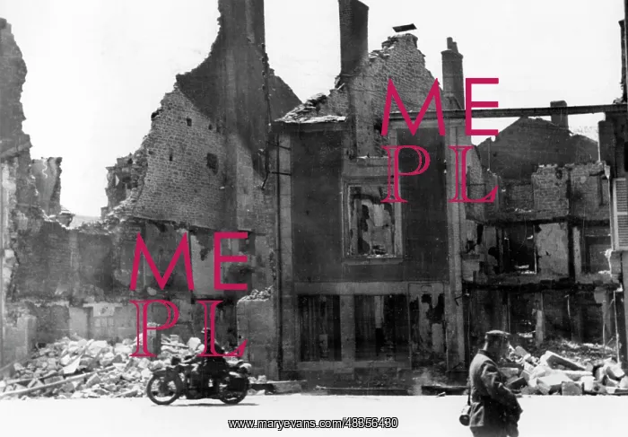 : Mouzon in France, 1940 : Mouzon in France, 1940
