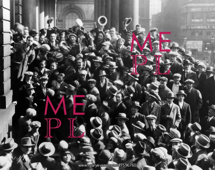 : Movie Star in Crowd : Movie Star in Crowd