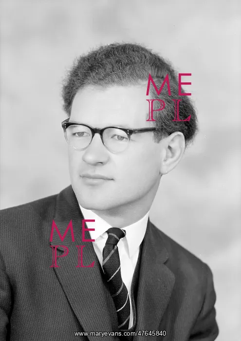  : Mr D Penrose