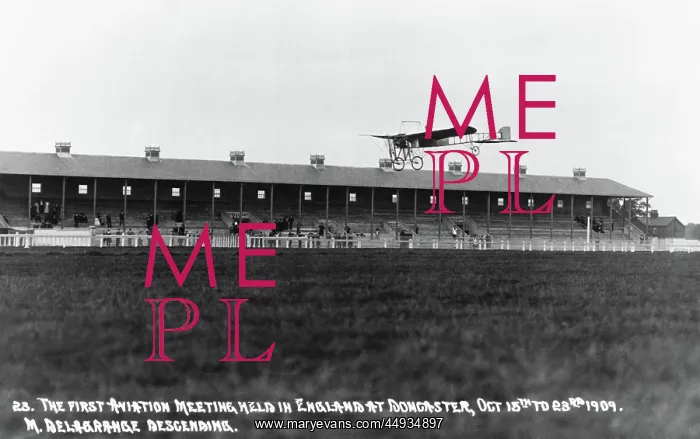 : Mr Delagrange's Bleriot XI Monoplane Descending at the ? : Mr Delagrange's Bleriot XI Monoplane Descending at the ?