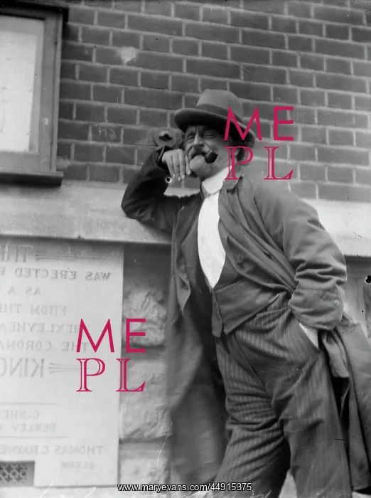 : Mr Fisher The Whistler : Mr Fisher The Whistler