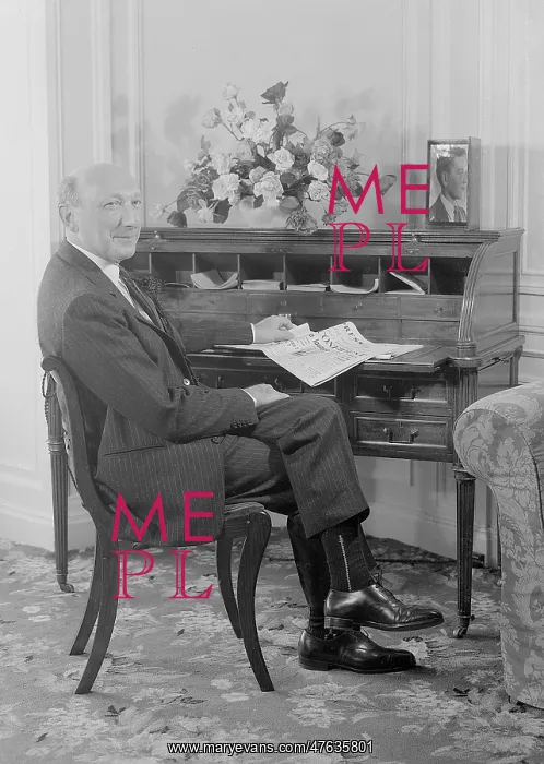  : Mr Lionel Jacobsen