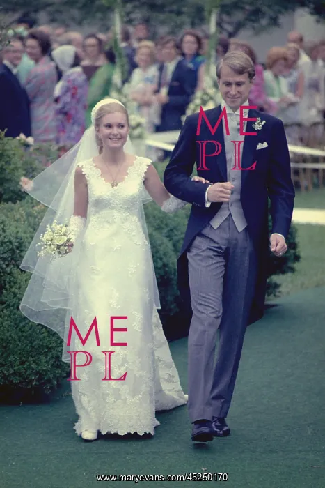 : Mr. and Mrs. Edward Finch Cox at their White : Mr. and Mrs. Edward Finch Cox at their White