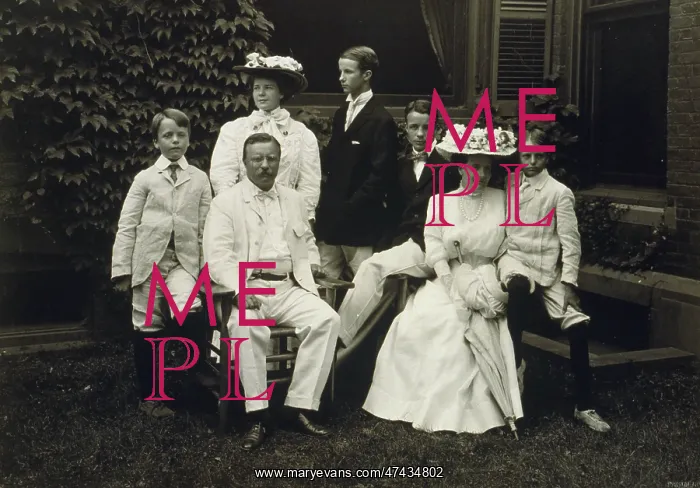 : Mr. and Mrs. Theodore Roosevelt and children : Mr. and Mrs. Theodore Roosevelt and children
