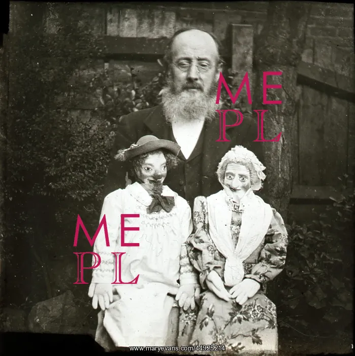 : Mr Parker and puppets : Mr Parker and puppets