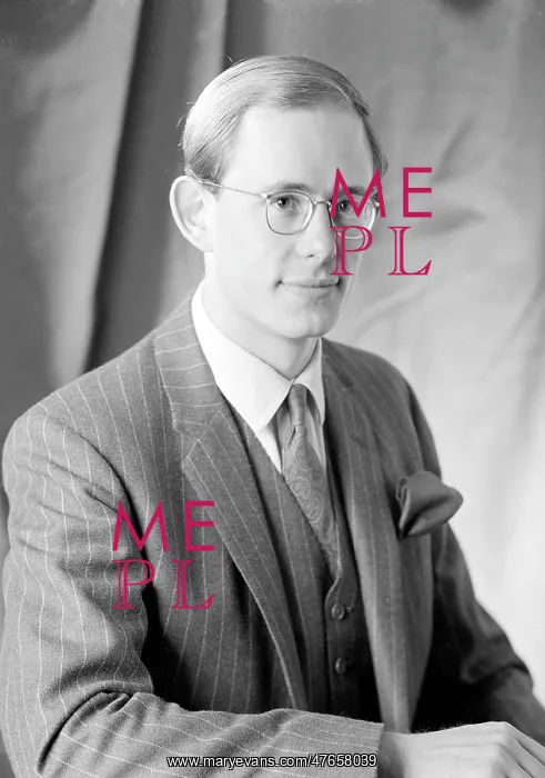  : Mr Patrick Browning