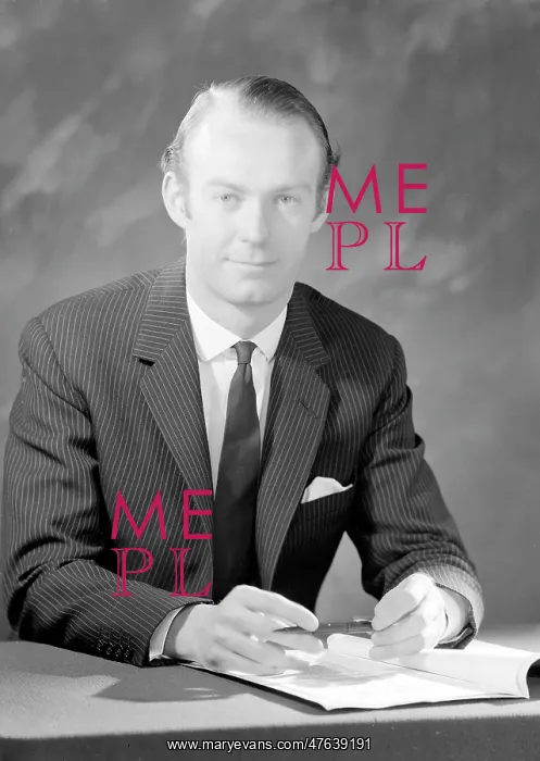  : Mr Simon Harrop