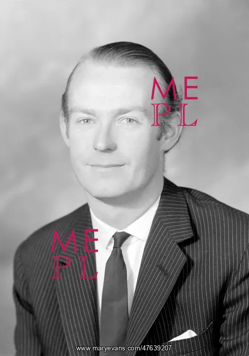  : Mr Simon Harrop