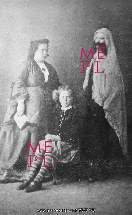 : Mrs Burns with spirit friend : Mrs Burns with spirit friend