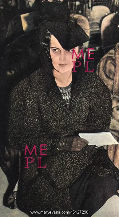 : Mrs Charles Sweeny : Mrs Charles Sweeny