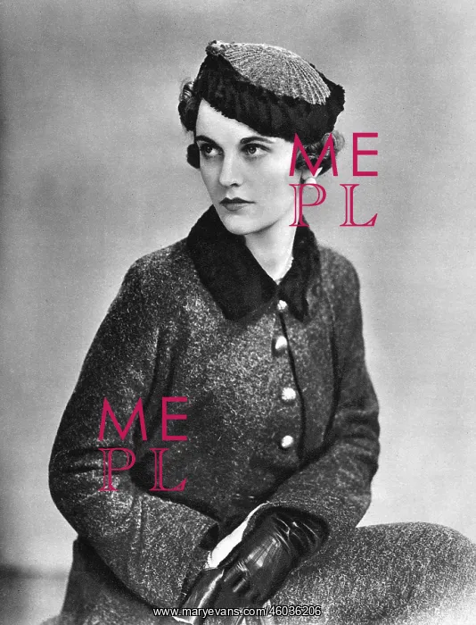 : Mrs Charles Sweeny : Mrs Charles Sweeny