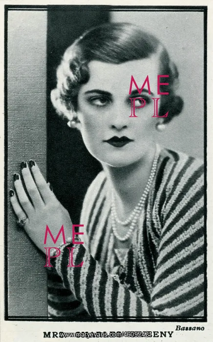 : Mrs Charles Sweeny : Mrs Charles Sweeny