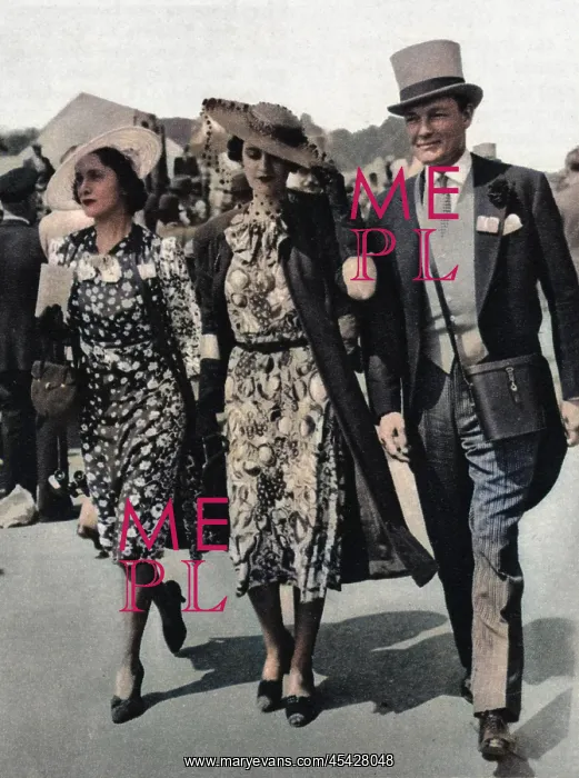 : Mrs Charles Sweeny at Ascot : Mrs Charles Sweeny at Ascot