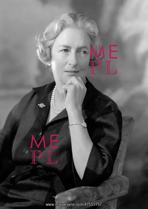  : Mrs Dixon