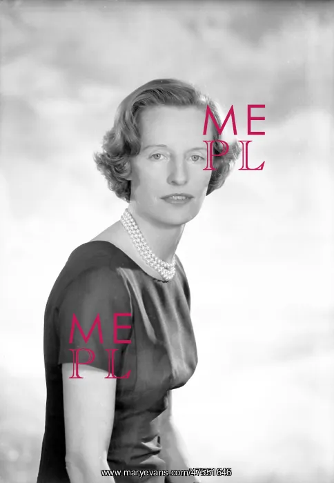  : Mrs Doran