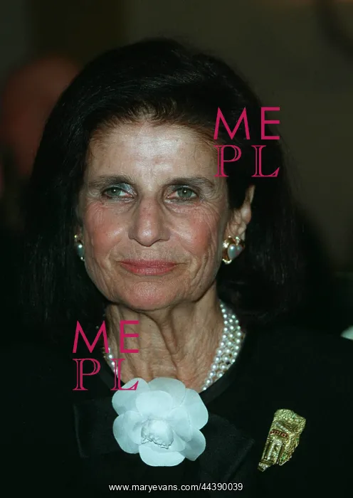  : Mrs. Leah Rabin