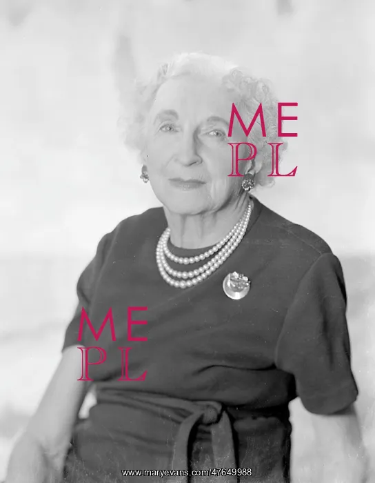  : Mrs Lockhart-Mummery