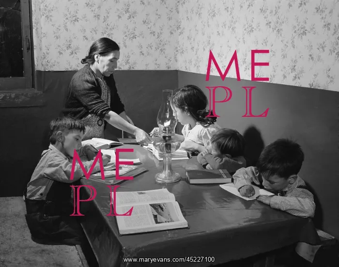 : Mrs. Maclovia Lopez, a bilingual Spanish-American ? : Mrs. Maclovia Lopez, a bilingual Spanish-American ?