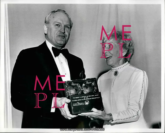 : Mrs Mildred Humphrey and Eugene Foley, award : Mrs Mildred Humphrey and Eugene Foley, award