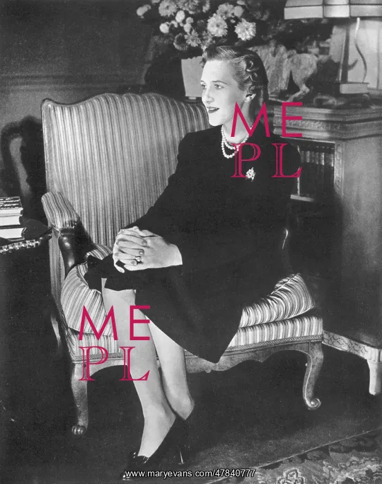 : Mrs Rex Benson : Mrs Rex Benson