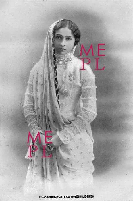 : Mrs Tata by Lallie Charles : Mrs Tata by Lallie Charles