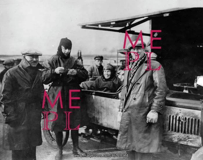 : Mrs. Victor Bruce ( sitting in the car ) : Mrs. Victor Bruce ( sitting in the car )