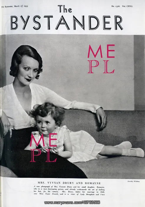: Mrs Vyvyan Drury and daughter, Romayne, studio portrait : Mrs Vyvyan Drury and daughter, Romayne, studio portrait