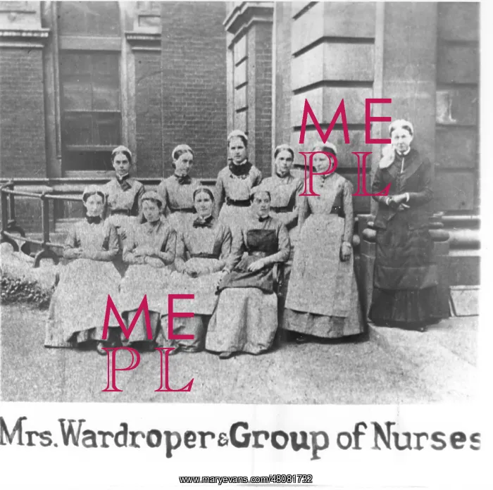 : Mrs Wardroper and group of nurses : Mrs Wardroper and group of nurses