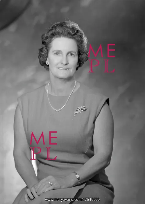  : Mrs Waring