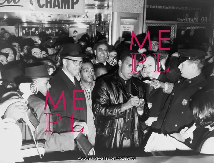 : Muhammad Ali (Cassius Clay) defeated Sonny ? : Muhammad Ali (Cassius Clay) defeated Sonny ?