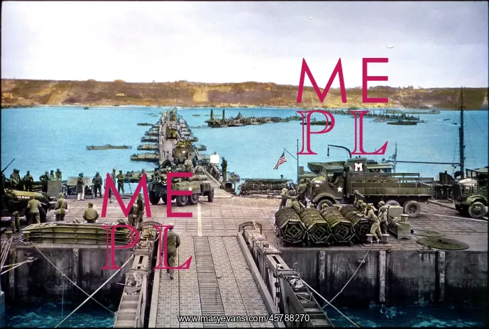  : Mulberry Harbour - Omaha beach - Normandy WW2