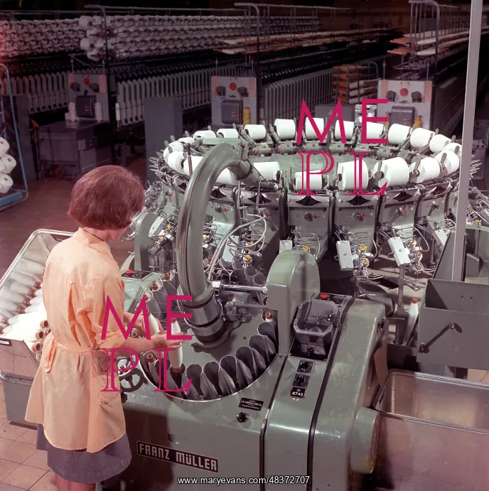 : Muller Automatic Cone-winding machine : Muller Automatic Cone-winding machine
