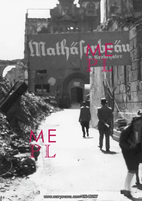 : The Munich Bayerstrasse after the end of the war, 1945 : The Munich Bayerstrasse after the end of the war, 1945