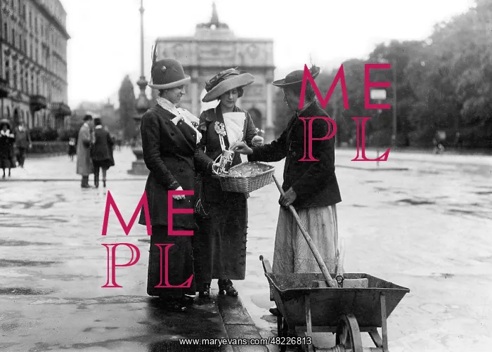 : Munich: public life, 1912 : Munich: public life, 1912