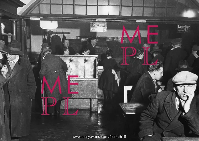 : Munich's Hofbraeuhaus, 1931 : Munich's Hofbraeuhaus, 1931
