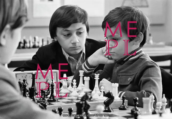 : Municipal chess school : Municipal chess school