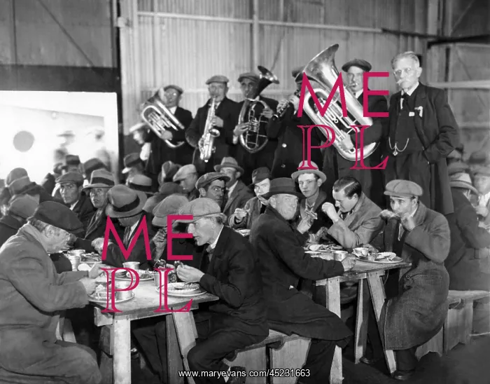 : Municipal Lodging House Thanksgiving dinner. ? : Municipal Lodging House Thanksgiving dinner. ?