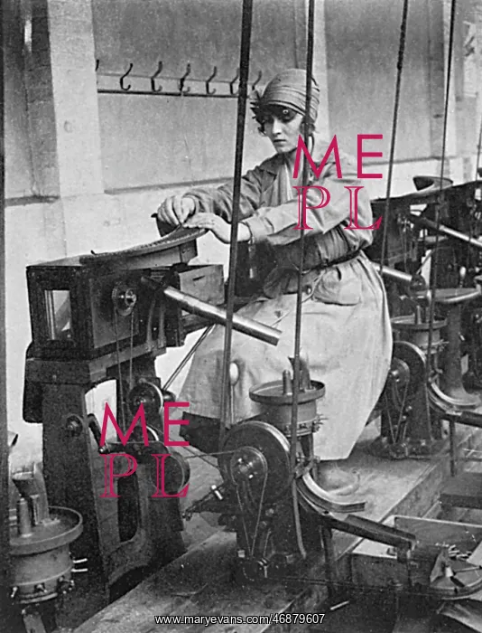 : A Munitionette, Munition worker, WW1 : A Munitionette, Munition worker, WW1