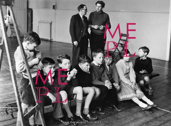 : Music lesson at a school in Kilburn : Music lesson at a school in Kilburn