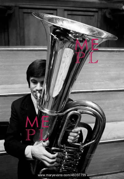 : Musician, 1977 : Musician, 1977