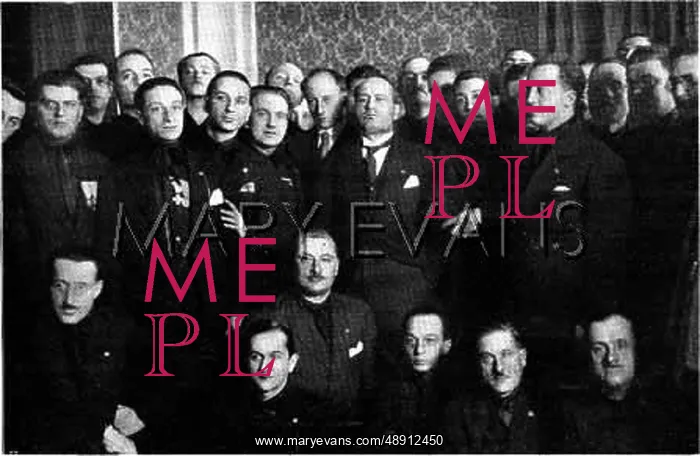 : MUSSOLINI & BLACKSHIRTS : MUSSOLINI & BLACKSHIRTS