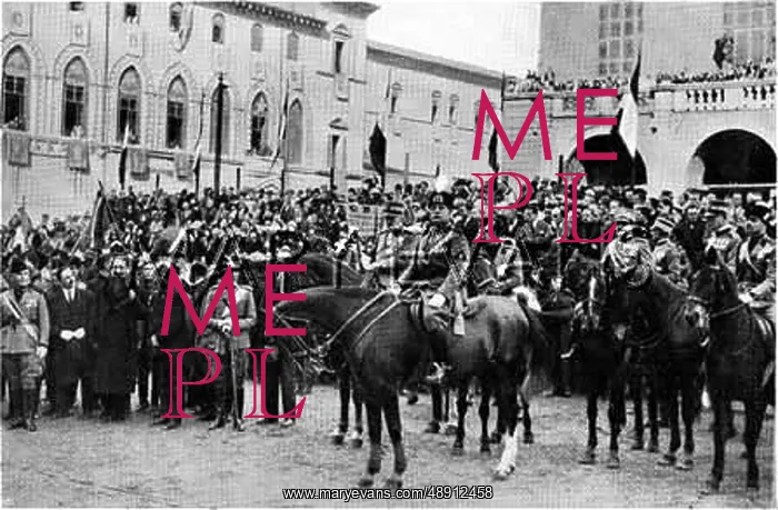 : MUSSOLINI ON A HORSE : MUSSOLINI ON A HORSE