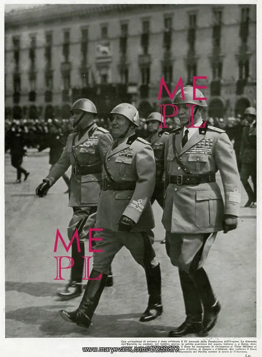 : MUSSOLINI / ON PARADE 1940 : MUSSOLINI / ON PARADE 1940