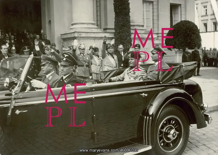 : Mussolini on his way to Hitler : Mussolini on his way to Hitler
